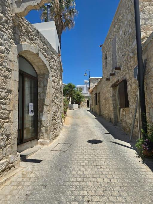 Hills Sea View Apartment, Village, Paphos Apartment *