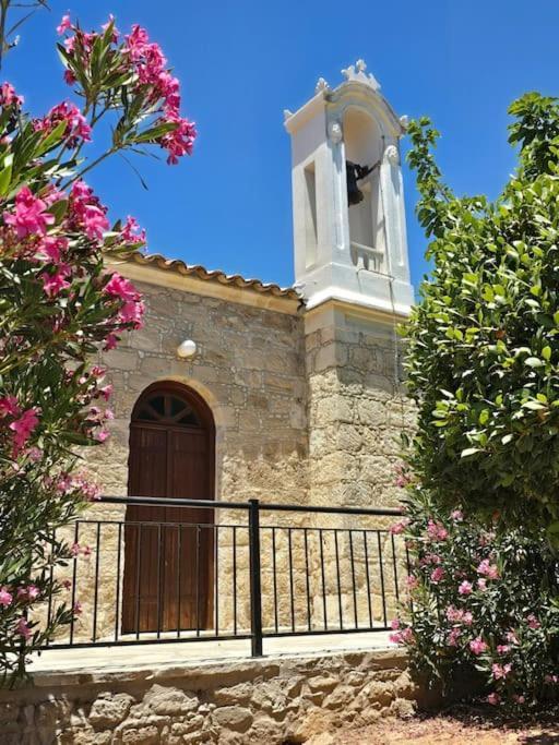 Hills Sea View Apartment, Village, Paphos *